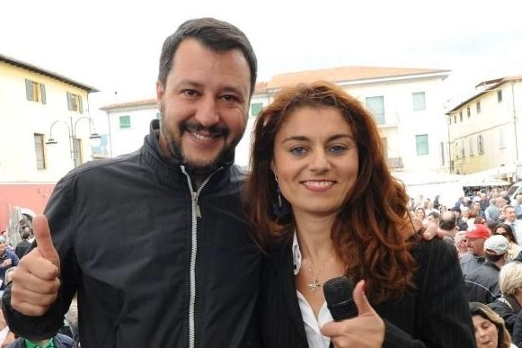 Il leader della Lega Matteo Salvini con l’eurodeputata leghista Susanna Ceccardi