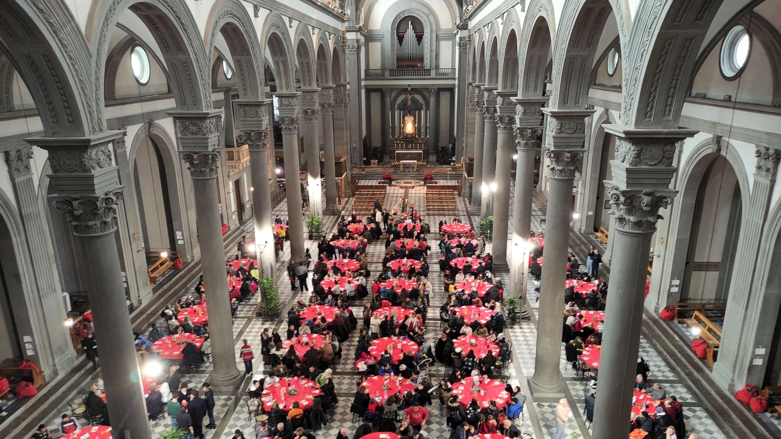 Il pranzo di Natale della Comunità di Sant'Egidio a Firenze