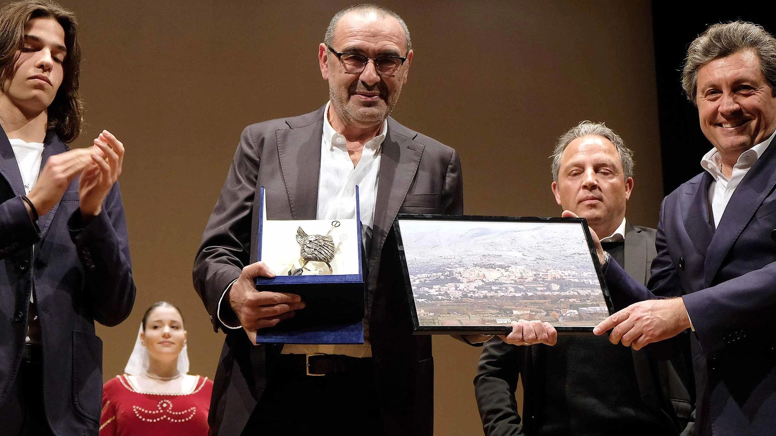 Il Sarri show al Gran Galà "Mou? Animale da spettacolo" Il Sarri show al Gran Galà "Mou? Animale da spettacolo"