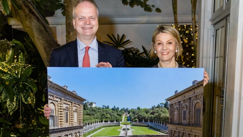 Eike Schmidt e Veronika Atkins (Foto Gallerie degli Uffizi) Eike Schmidt e Veronika Atkins (Foto Gallerie degli Uffizi)