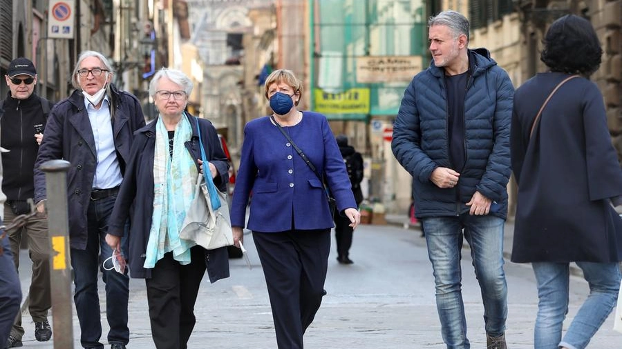 L'ex cancelliera Angela Merkel in visita a Firenze (Foto Mori-Cabras/ New Press) 