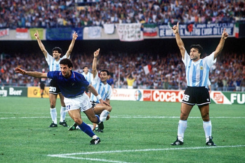 Gianluca Vialli contro l'Argentina a Italia '90