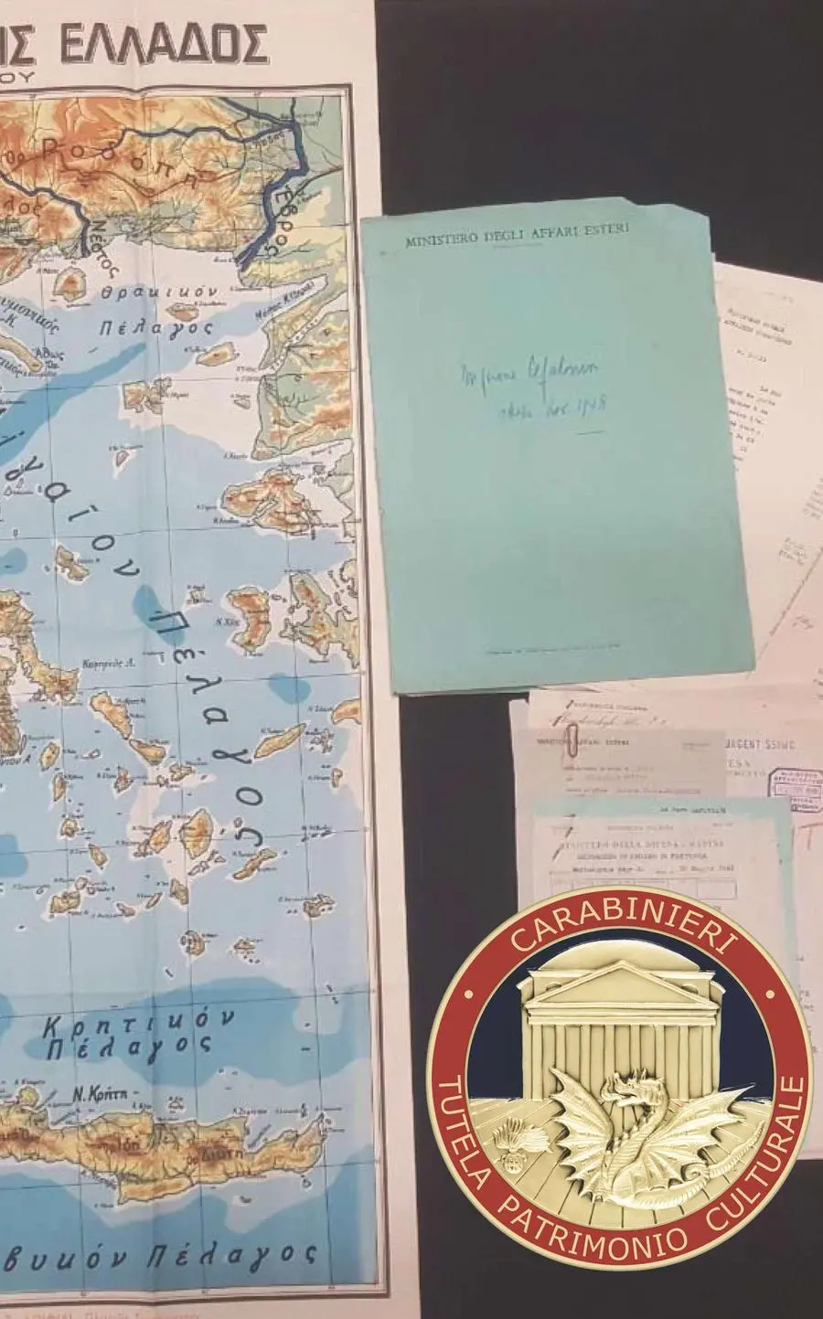 Preziosi documenti d’archivio recuperati e restituiti dai carabinieri