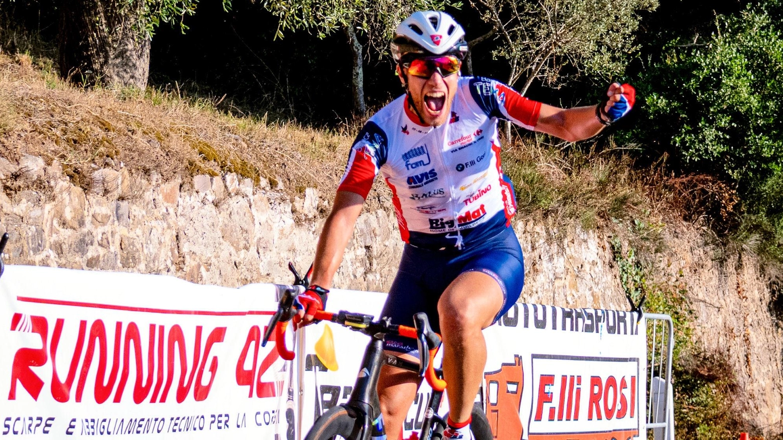 Roberto Basile vince a sorpresa l’ambito "Trofeo Braccagni" Roberto Basile vince a sorpresa l’ambito "Trofeo Braccagni"