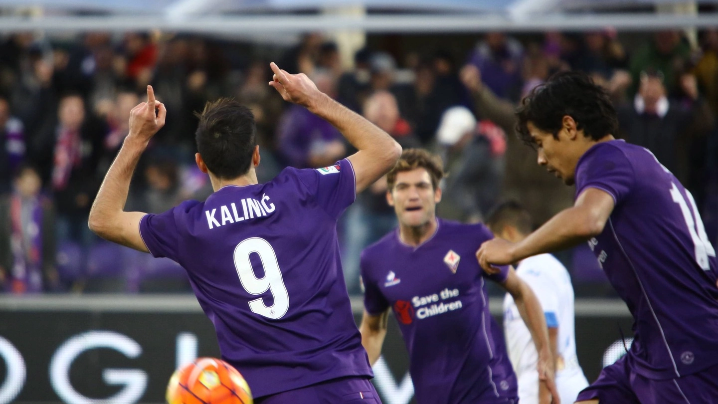Fiorentina, l'esultanza dopo il primo gol di Kalinic (Germogli)