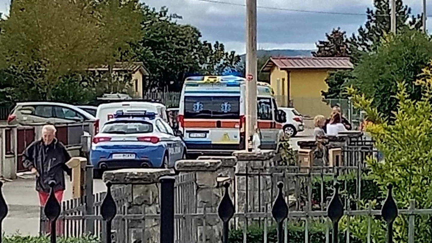 L’ambulanza e la polizia sul posto