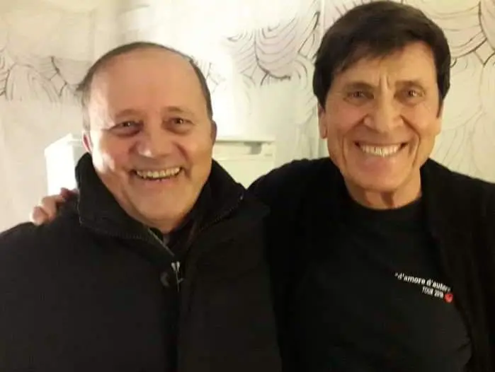 Giulio sbarca su Raiuno imitando Morandi