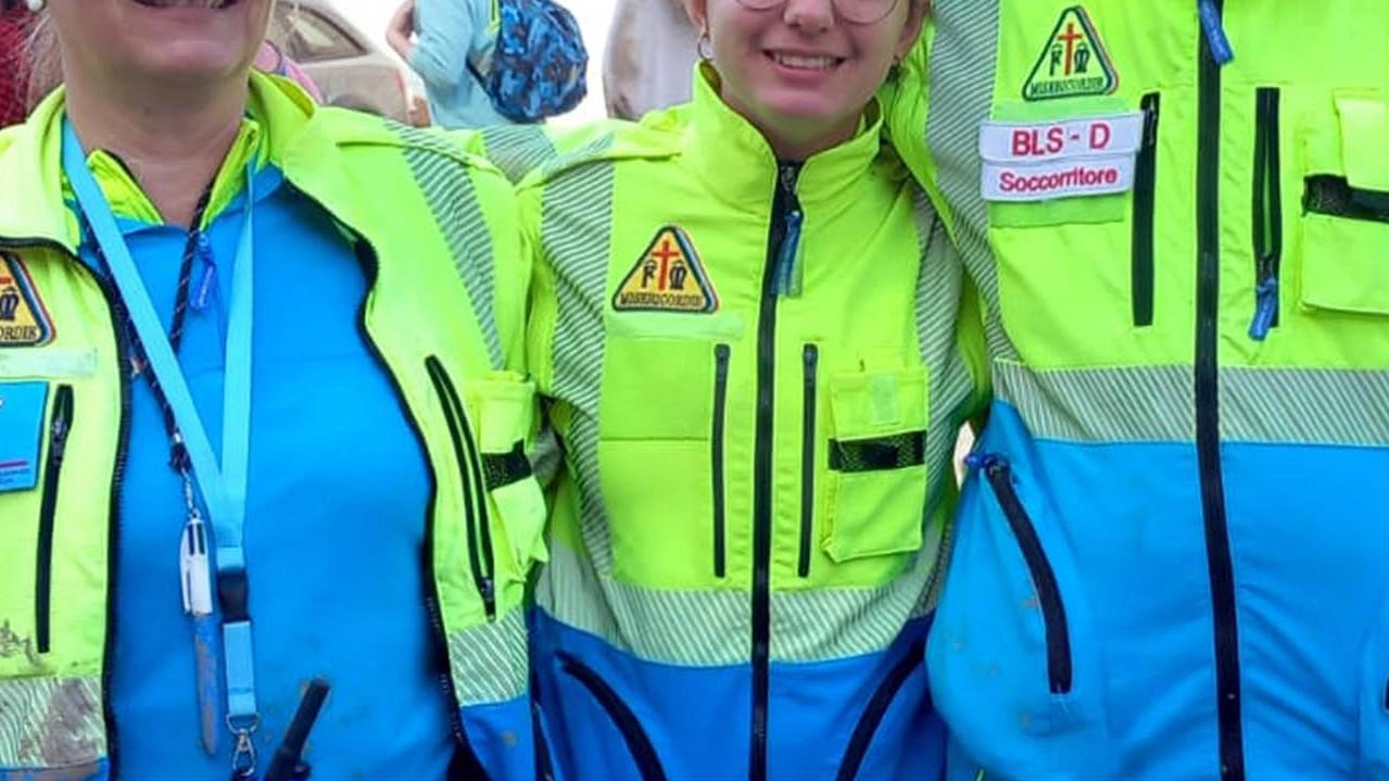 Angeli del fango dal Casentino. La missione a Campi Bisenzio Angeli del fango dal Casentino. La missione a Campi Bisenzio