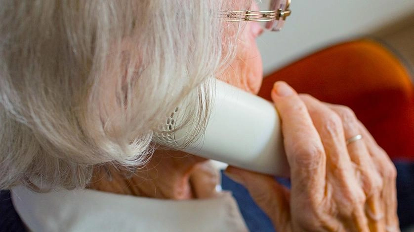 "Mamma, ho bisogno di soldi" La truffa con messaggi Whatsapp Ma la signora si accorge del raggiro "Mamma, ho bisogno di soldi" La truffa con messaggi Whatsapp Ma la signora si accorge del raggiro