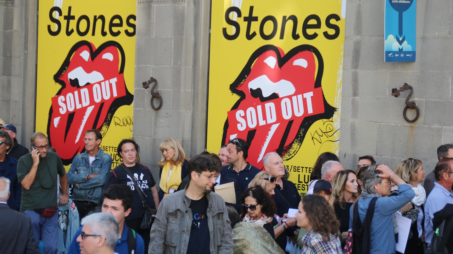La città in trepidante attesa per il concerto dei Rolling Stones (foto Alcide)
