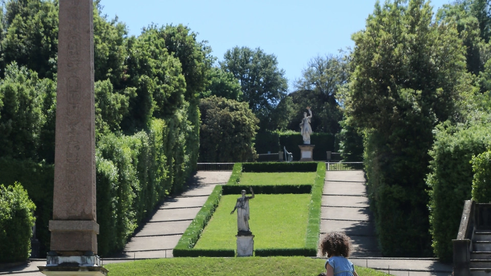 Visitatori nel Giardino di Boboli (New Press Photo)