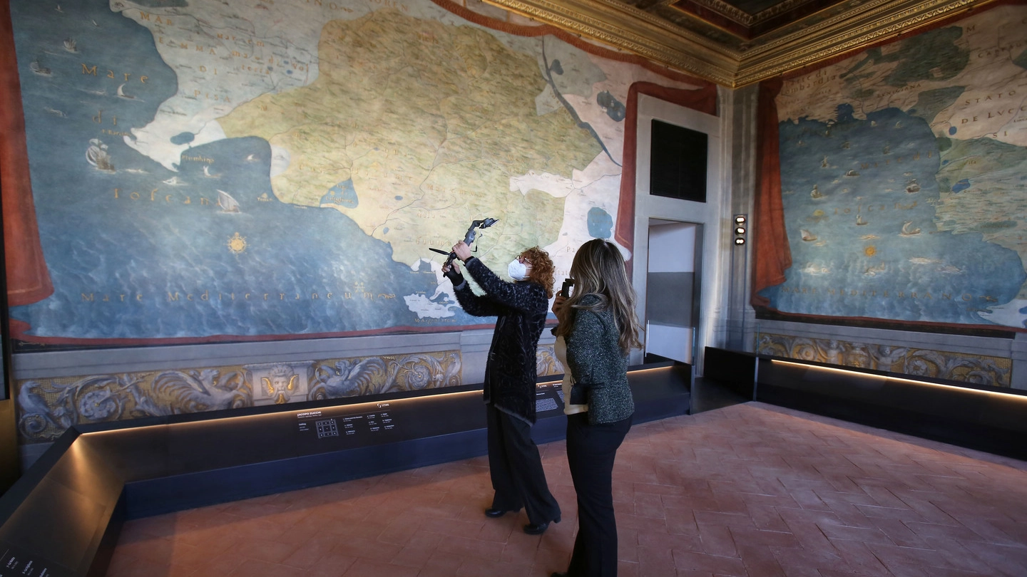 Restauro Terrazza delle Carte Geografiche degli Uffizi (Foto Marco Mori/NewPressPhoto)