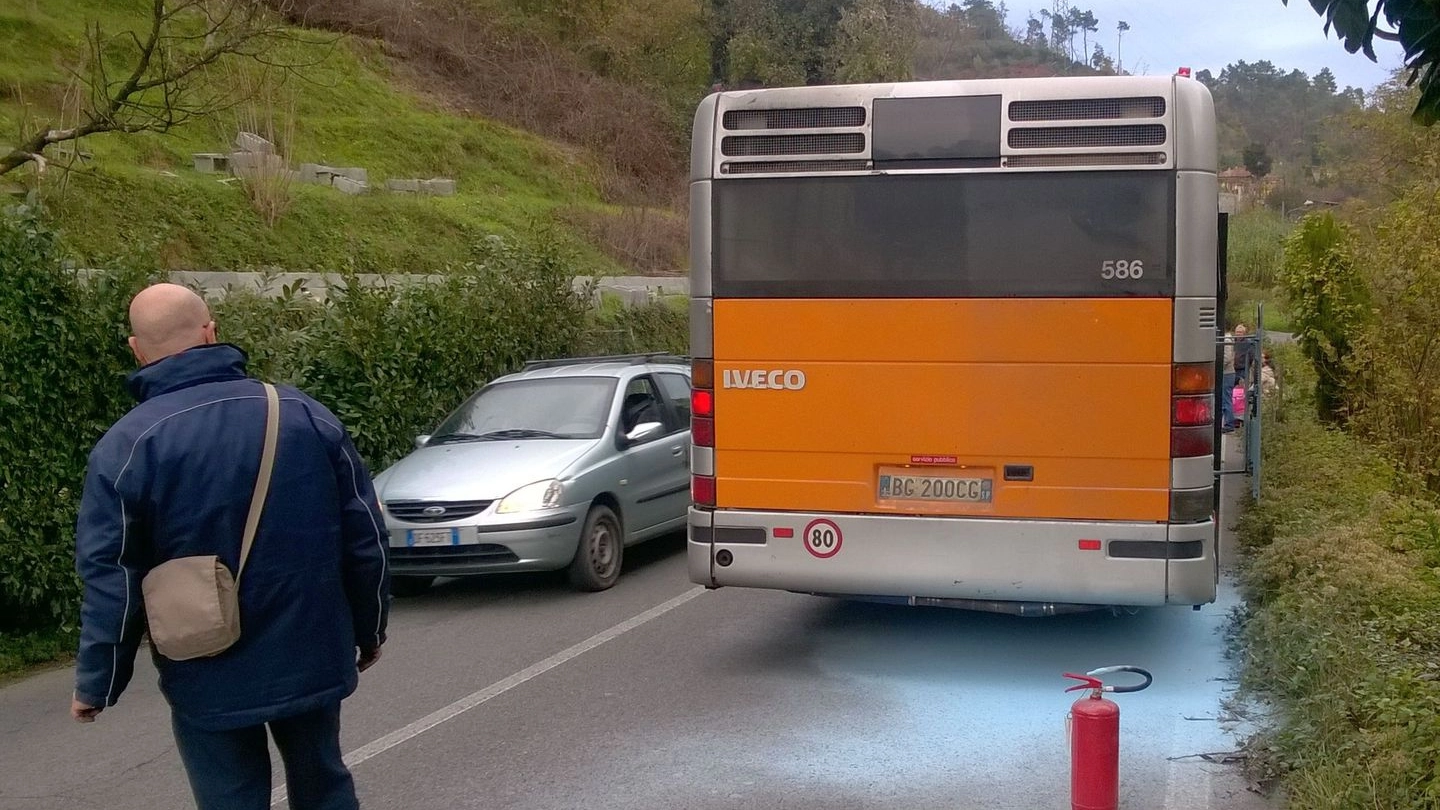 Circa 20 i passeggeri dell’autobus Atc extraurbano partito  dalla Spezia e diretto a Ceparana