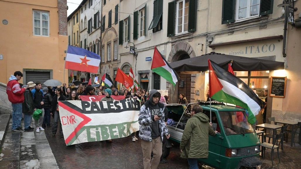 Corteo pro Palestina a Lucca. In città la marcia per la pace