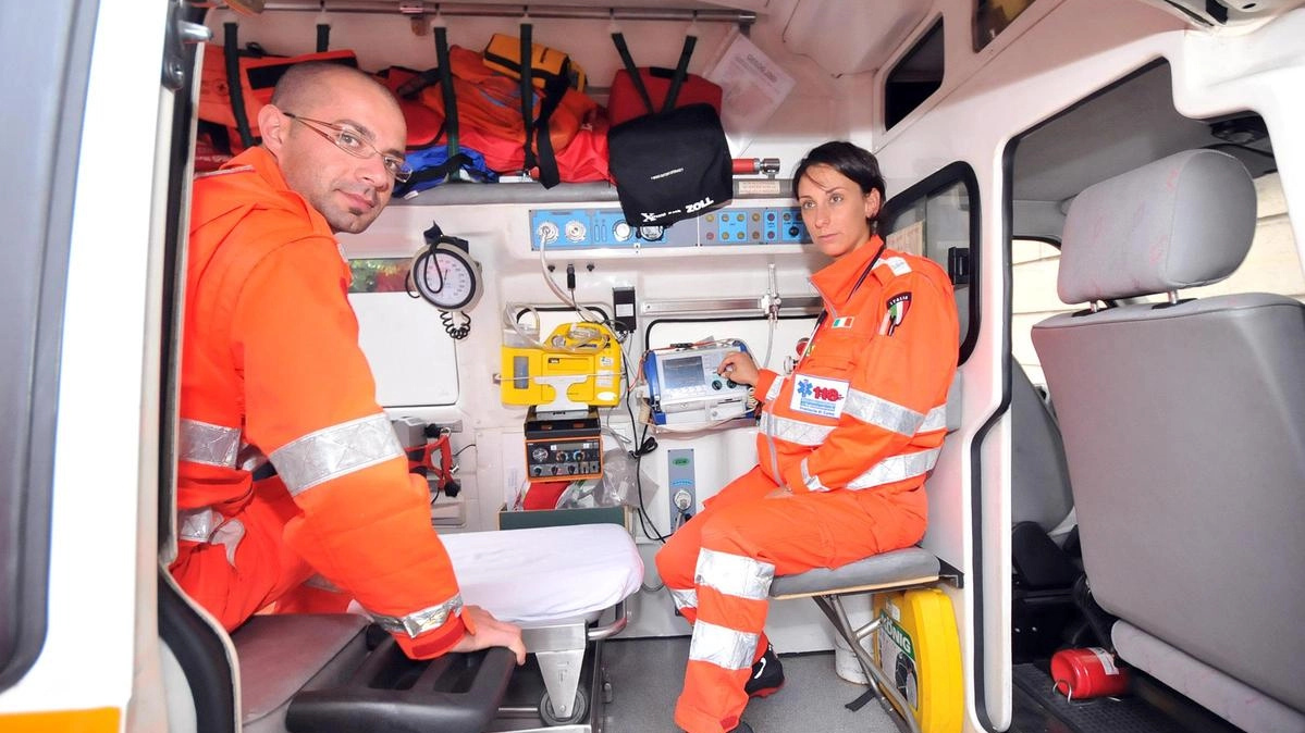 "Mancano infermieri per il 118". L’ambulanza non ‘raddoppia’. Un autunno ancora in salita "Mancano infermieri per il 118". L’ambulanza non ‘raddoppia’. Un autunno ancora in salita