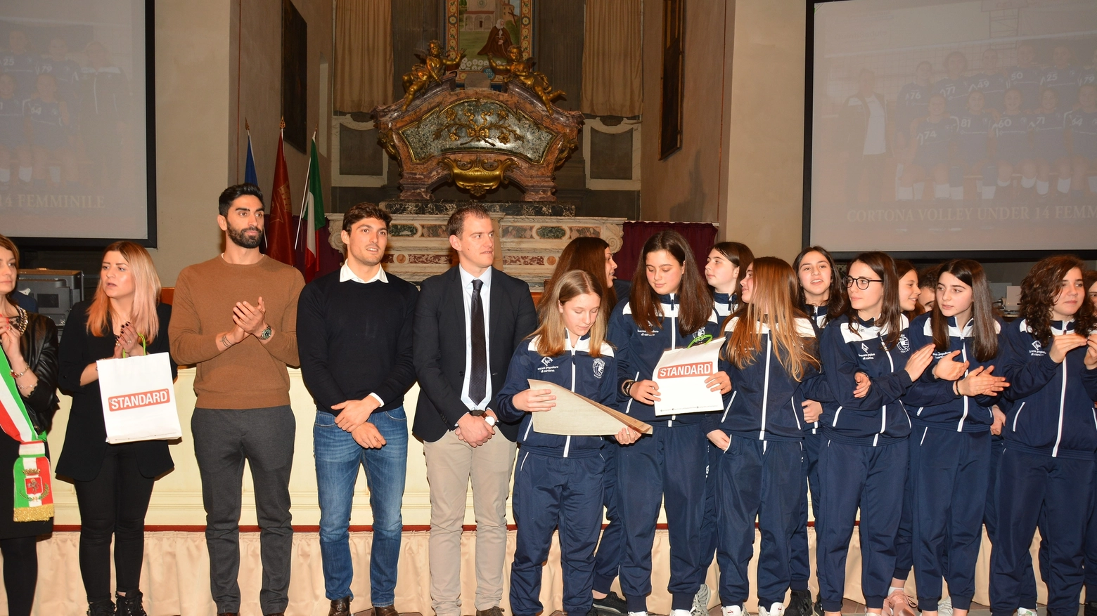 Cortona Volley Femminile Under 14 premiata (Foto M.Pinna) 