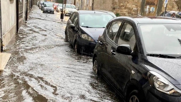 C'est le Début de la Fin - Page 37 Strade-allagate-a-pisa-nella-foto-pubblicata-dal-sindaco-su-facebook