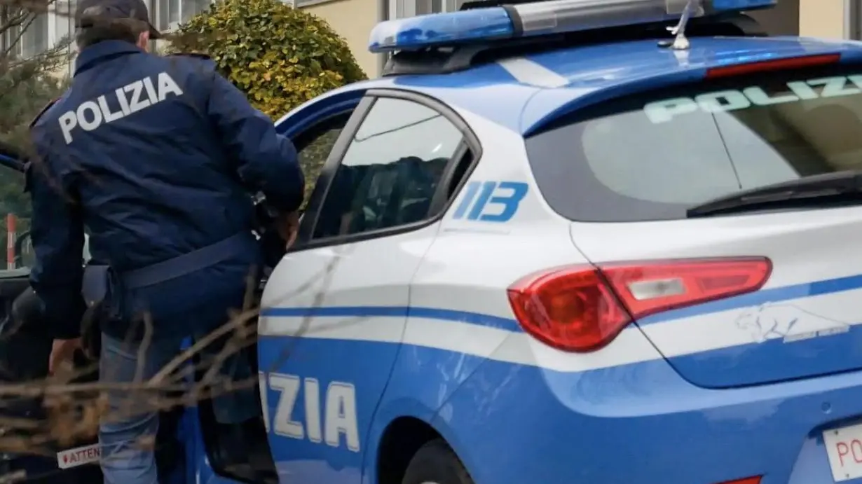 Compra la piscina on line E fa un ’buco nell’acqua’ Compra la piscina on line E fa un ’buco nell’acqua’