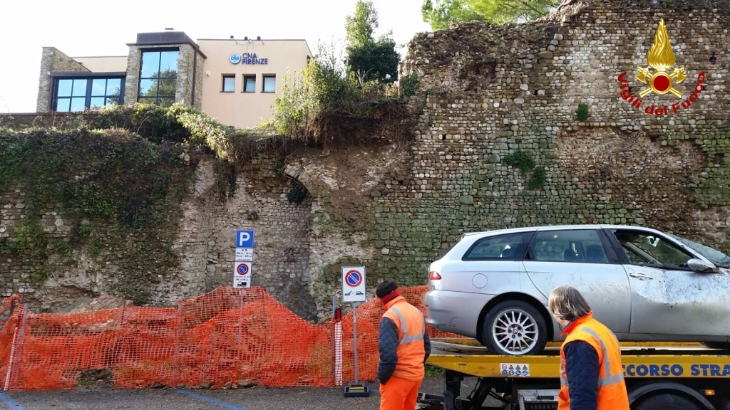 San Casciano, la parte delle mura crollata (foto di repertorio dicembre 2017)