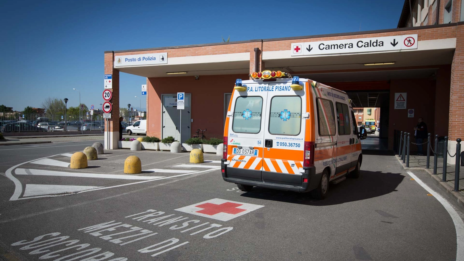 L'ingresso del Pronto soccorso - Foto di Alessio Lucchesi