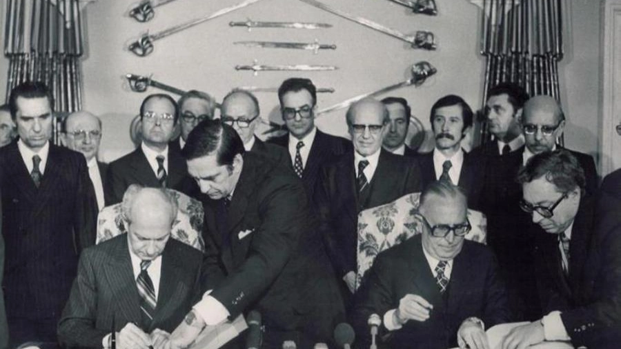 La firma del Trattato di Osimo 