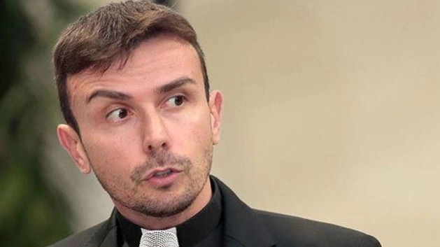 Il Sinodo entra nel vivo dei dibattiti Ospite don Luigi Maria Epicoco Il Sinodo entra nel vivo dei dibattiti Ospite don Luigi Maria Epicoco
