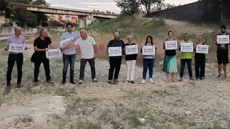 Pesa, è allarme siccità "S’intervenga subito" Pesa, è allarme siccità "S’intervenga subito"