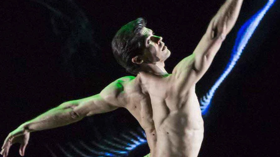 Il grande étoile danza per la Terra  Bolle: "Il pianeta ha bisogno di cura"