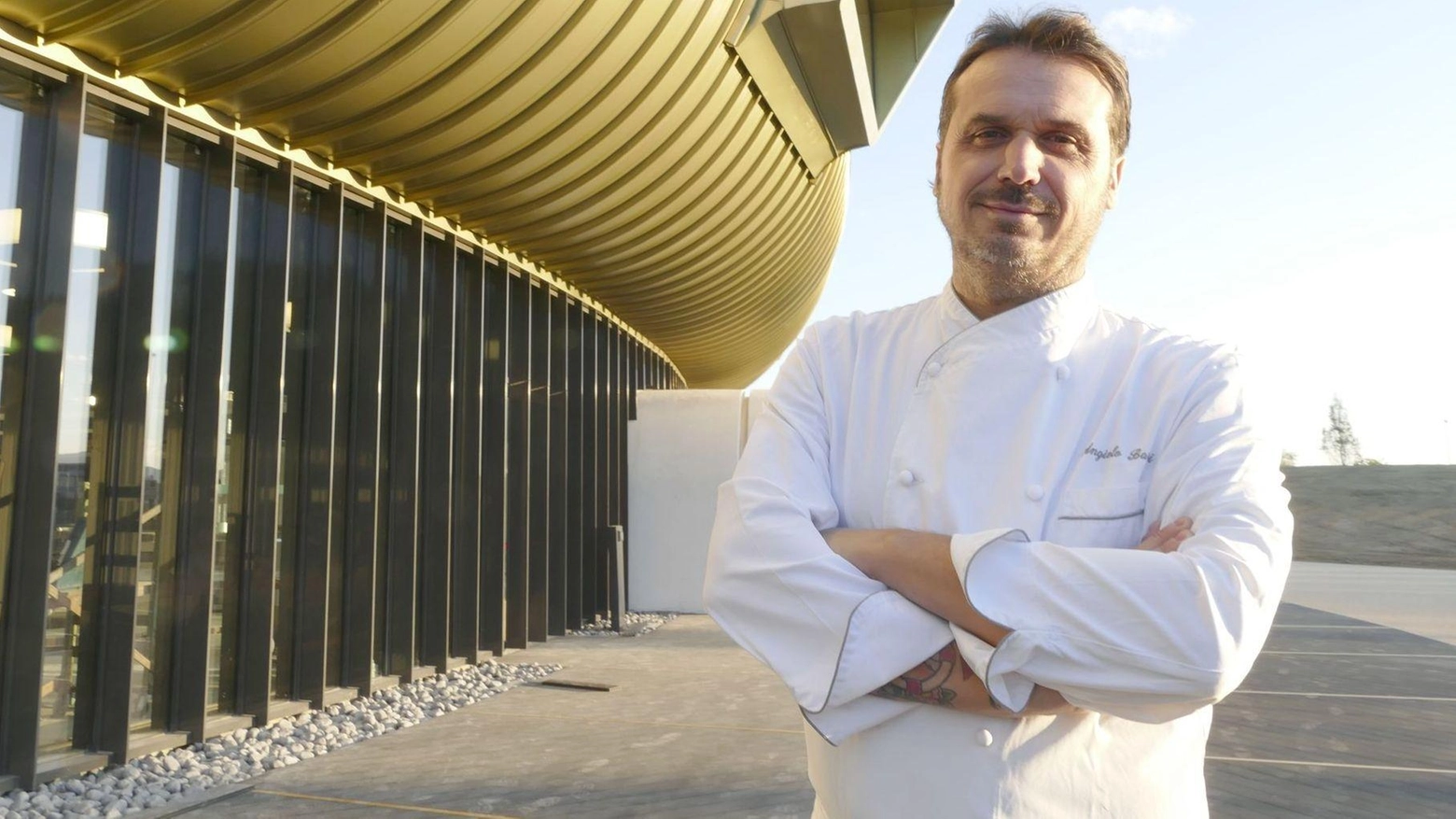 E lo chef rompe il silenzio: "Il mio locale messo alla gogna . Prima di tirarmi in balloil consigliere parli con me" E lo chef rompe il silenzio: "Il mio locale messo alla gogna . Prima di tirarmi in balloil consigliere parli con me"