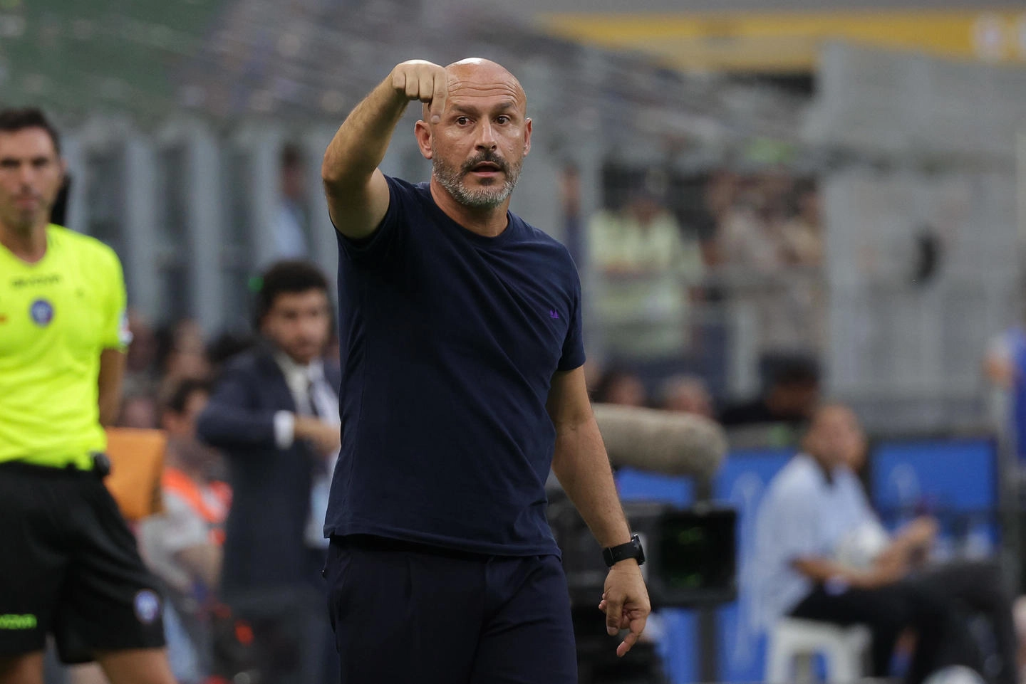 Fiorentina's coach Vincenzo Italiano during the Italian serie A soccer match between Fc Inter and Fiorentina at  Giuseppe Meazza stadium in Milan, 3 September 2023.ANSA / MATTEO BAZZI