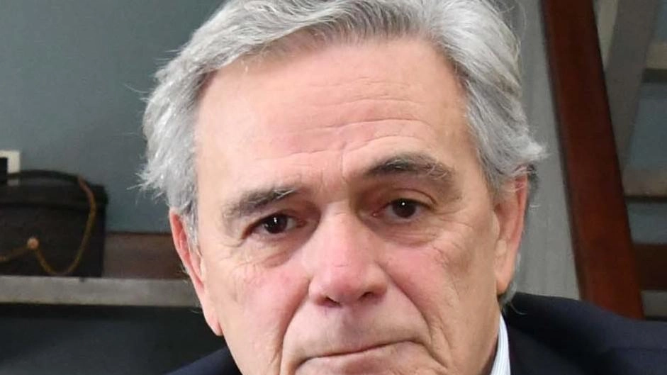 "Il Pd candida chi per 30 anni non ha fatto nulla" "Il Pd candida chi per 30 anni non ha fatto nulla"