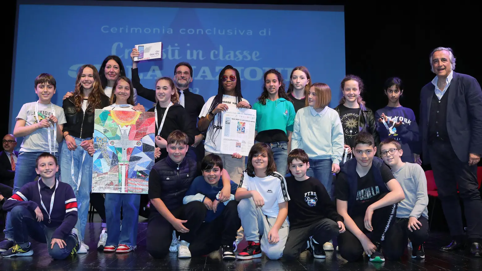 Cronisti in classe La carica dei mille giornalisti del futuro Che show al Puccini Cronisti in classe La carica dei mille giornalisti del futuro Che show al Puccini