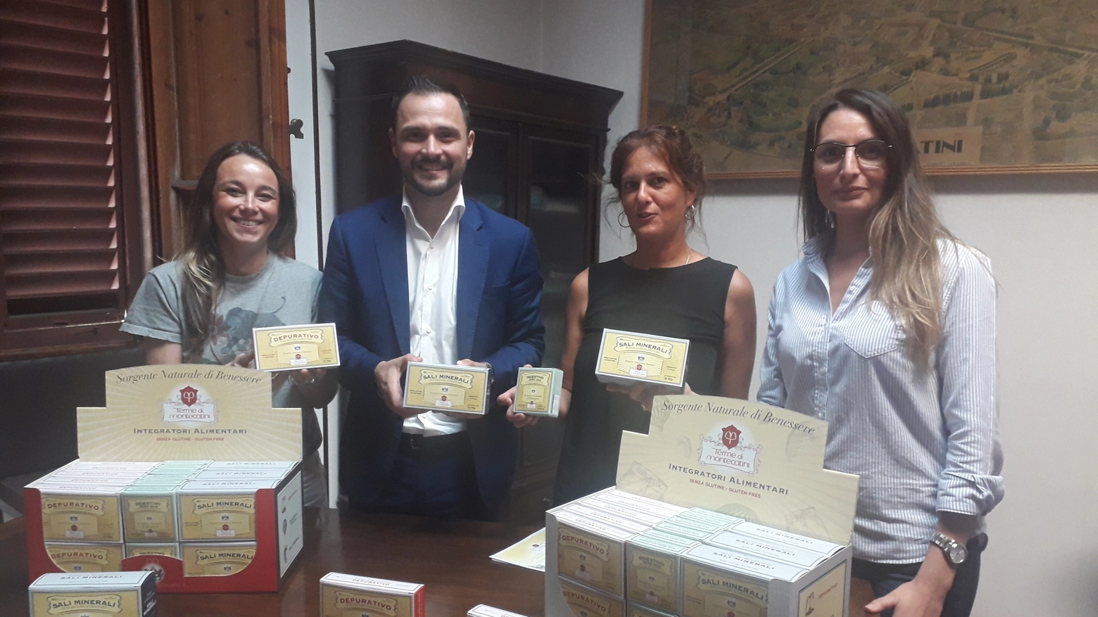 Il sindaco Luca Baroncini presenta i nuovi integratori