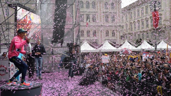 Nairo Quintana festeggia la vittoria nel Giro 2014