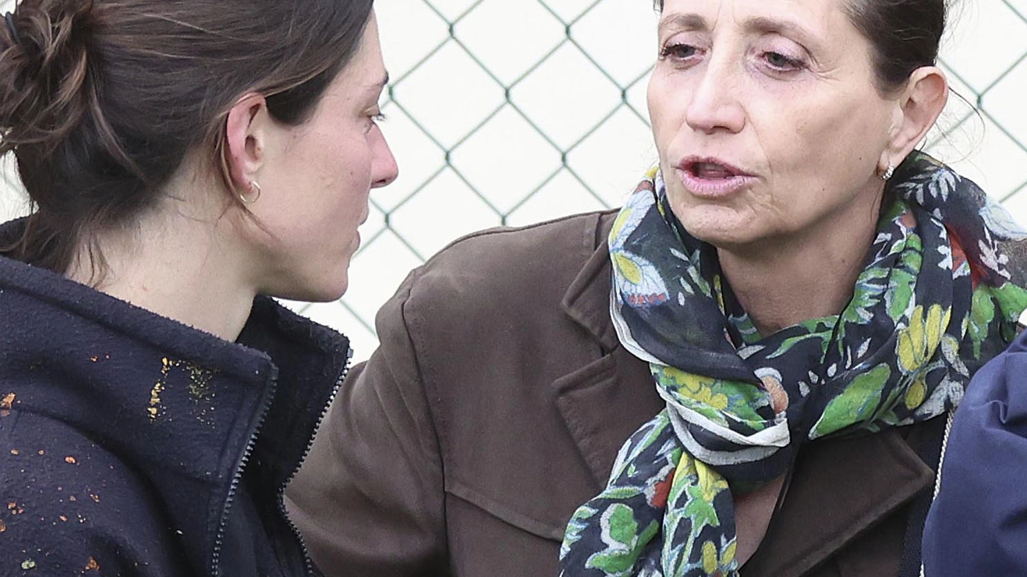 L’abbraccio con mamma Spinella "Siena pronta per una fantino donna" L’abbraccio con mamma Spinella "Siena pronta per una fantino donna"