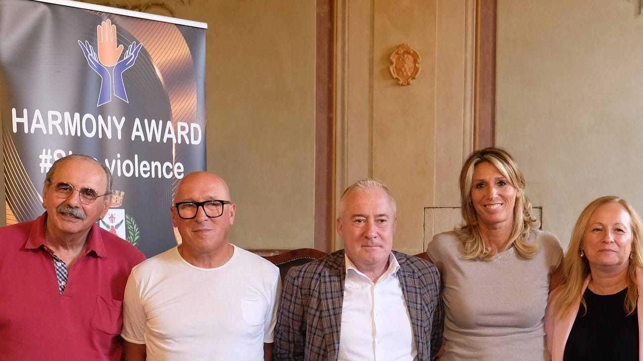 Tutti uniti contro le violenze. Il premio internazionale Tutti uniti contro le violenze. Il premio internazionale