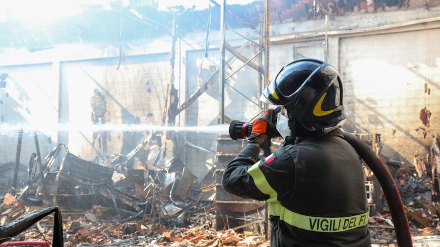 L'intervento dei vigili del fuoco (Germogli)