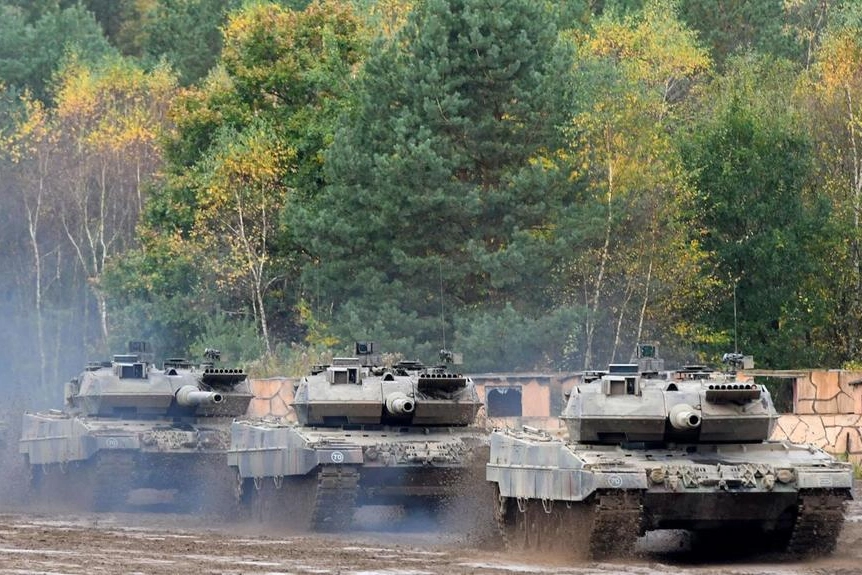 I tank tedeschi Leopard 2 (Ansa)