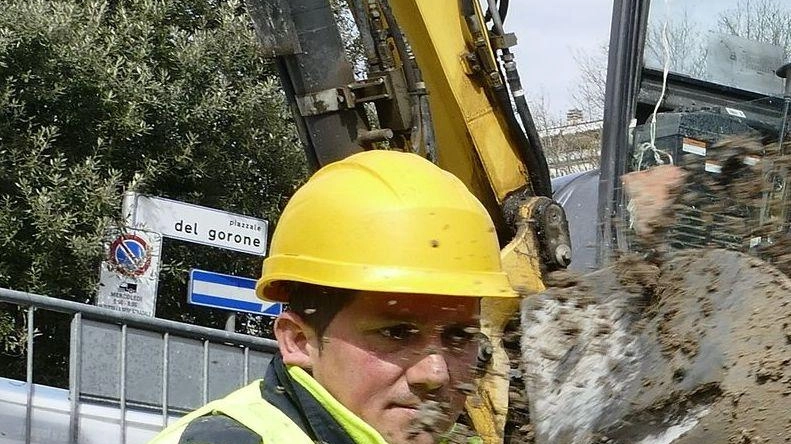 Perdita d’acqua continua. Tubo riparato e già rotto