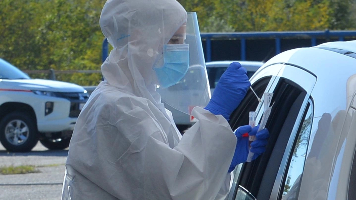 Coronavirus, cala il sipario per i tre drive through per i tamponi Coronavirus, cala il sipario per i tre drive through per i tamponi