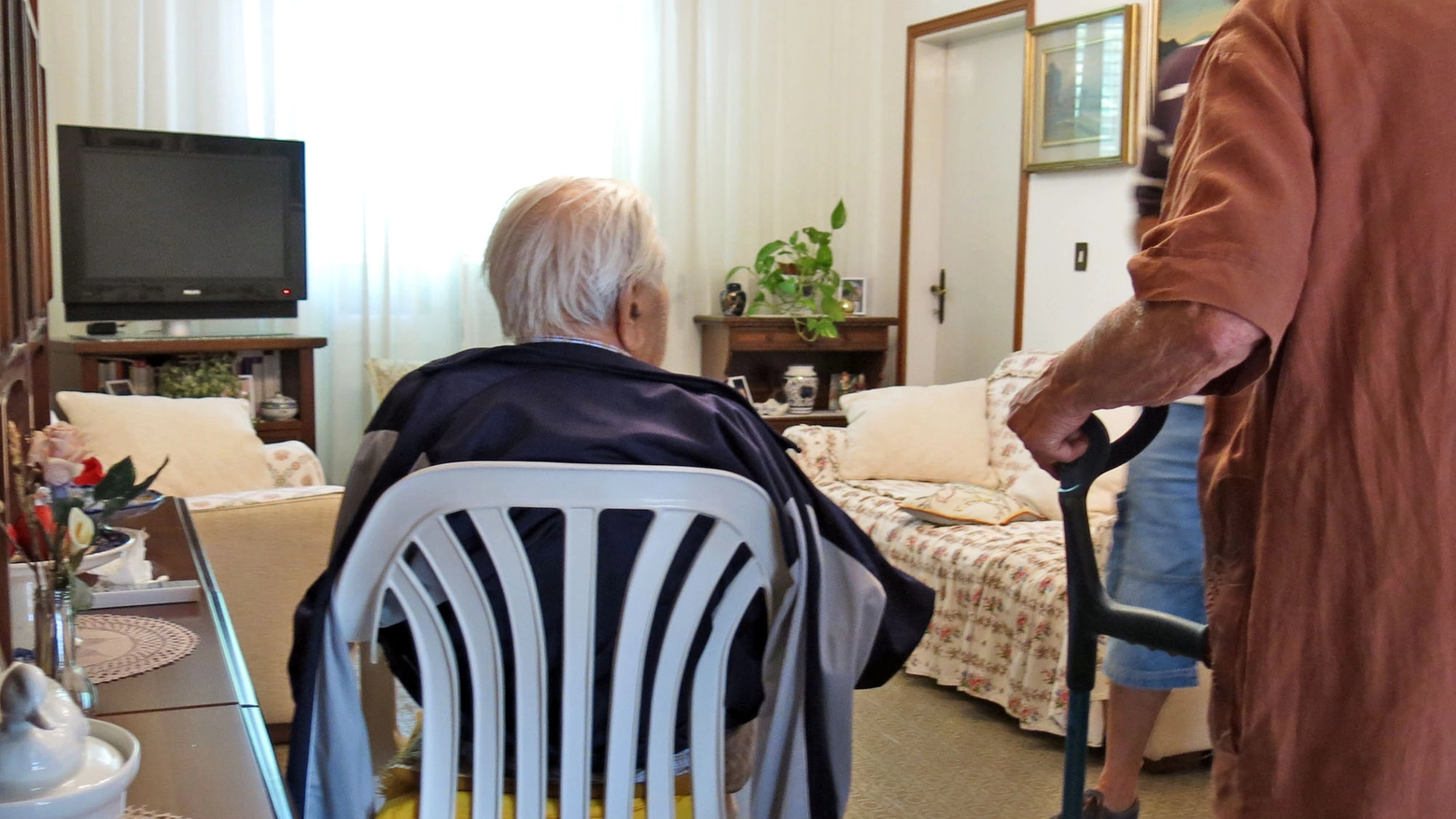 Gli anziani rapinati a Bellaria (Foto Petrangeli)