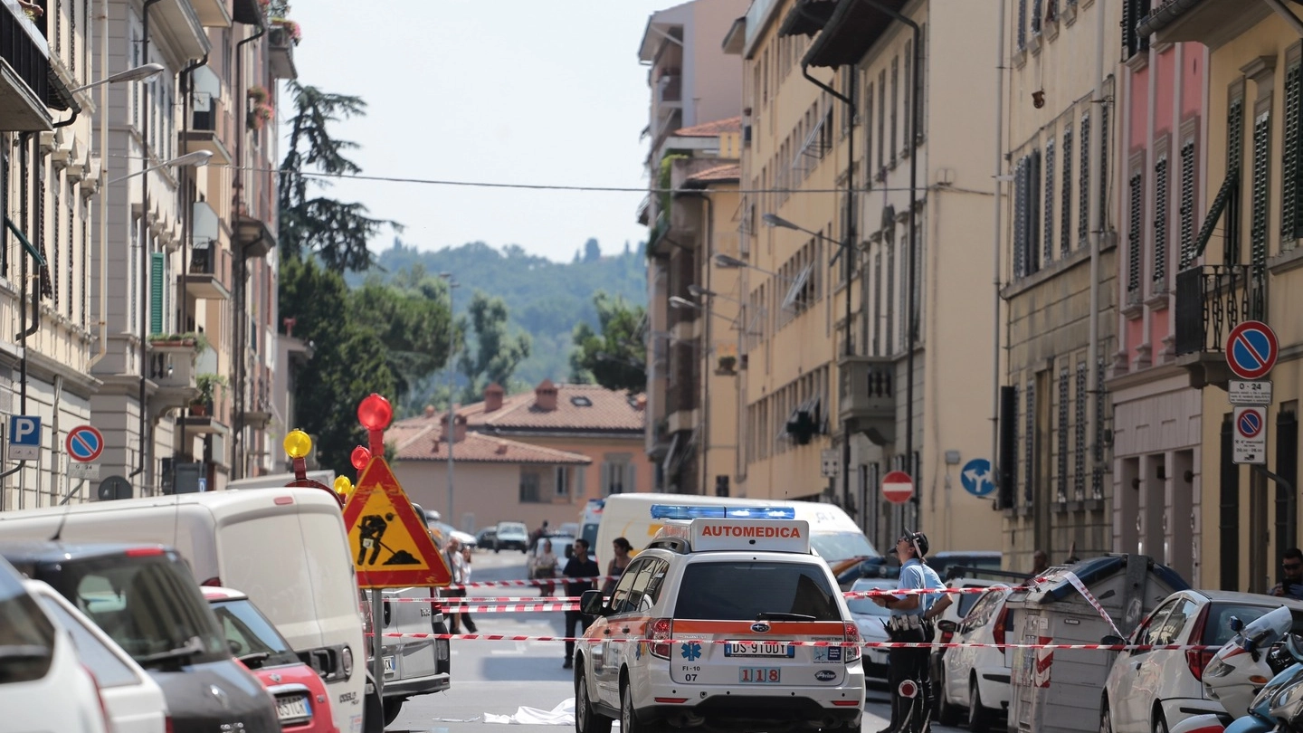 Il suicidio a Bellariva (foto Giuseppe Cabras/New Pressphoto)
