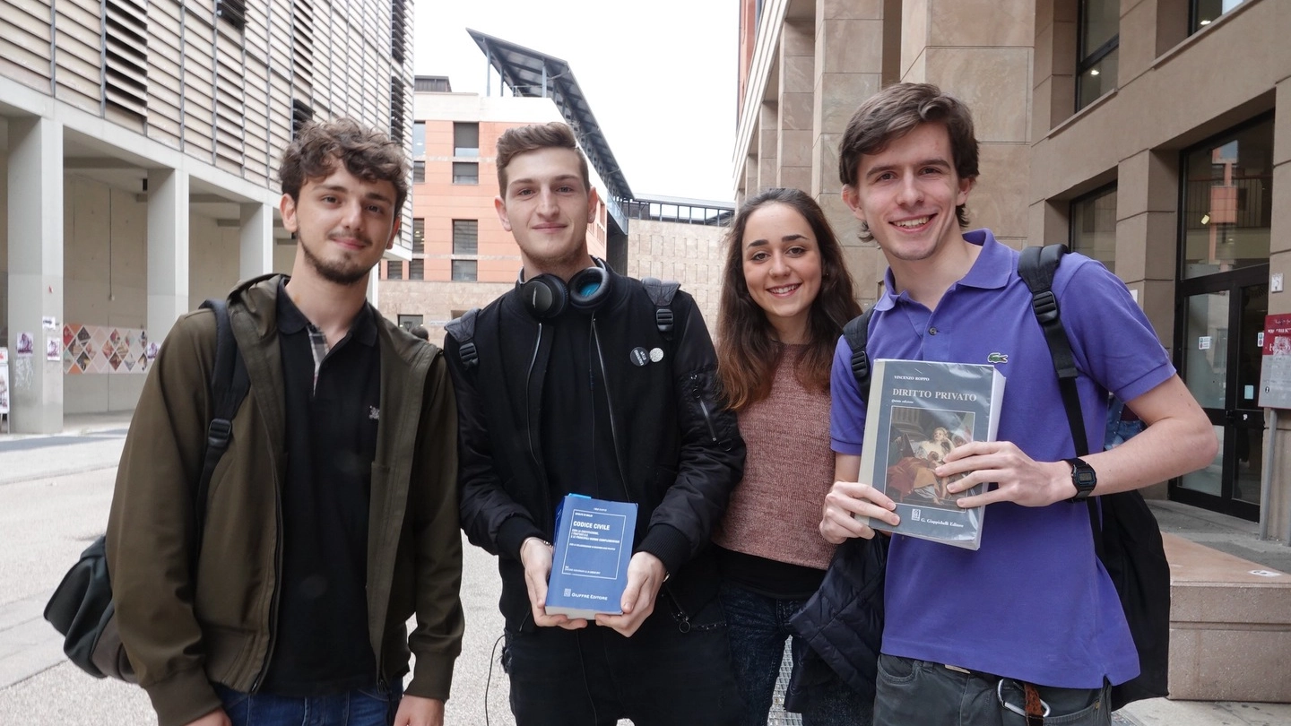 Alcuni studente del professor Giuseppe Conte (Gianluca Moggi / New Press Photo)