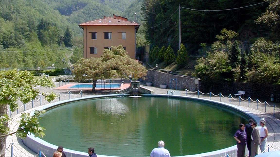 La piscina delle Terme di Equi (Pasquali)