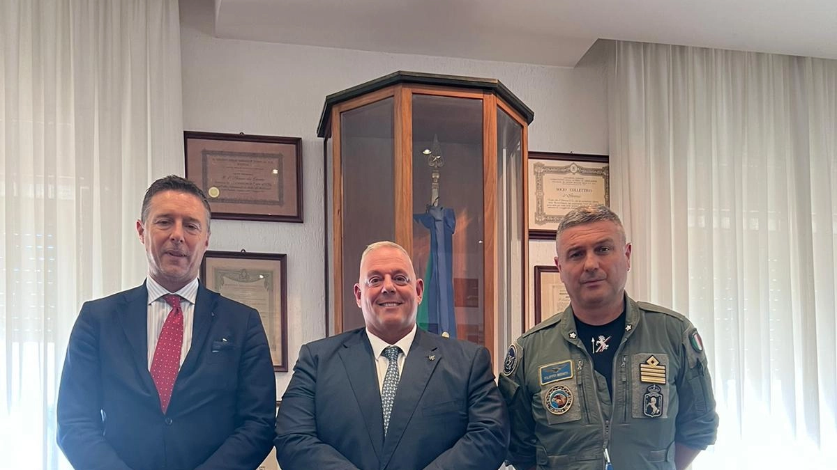 Domani l’evento organizzato dall’Aeronautica militare. Il ricavato all’Airc