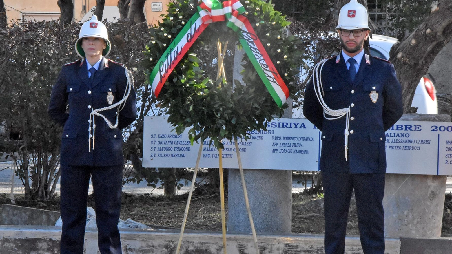 La piazza del ricordo. Strage di Nassiriya: "Sostegno e gratitudine a tutti i nostri militari" La piazza del ricordo. Strage di Nassiriya: "Sostegno e gratitudine a tutti i nostri militari"