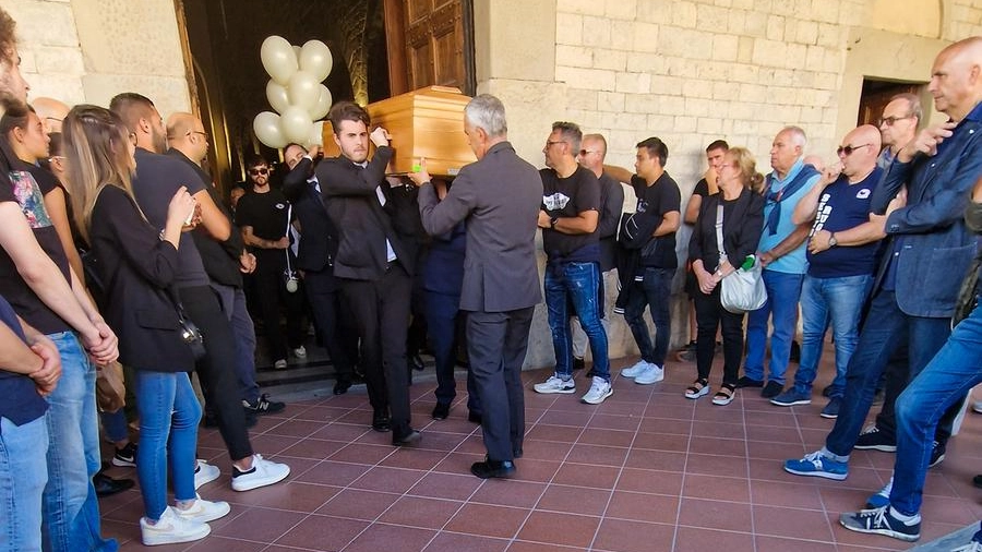 Il funerale di Emanuele Novi (foto Germogli)