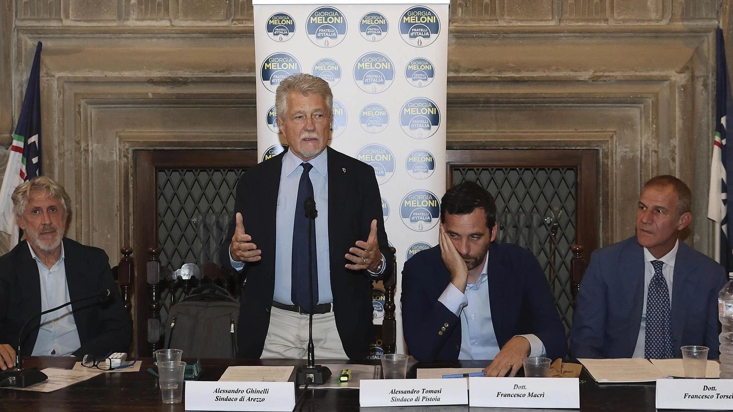 Regione, Tomasi c’è: "Ma è ancora presto". E sulla Multiutility:: "In Borsa? Vediamo" Regione, Tomasi c’è: "Ma è ancora presto". E sulla Multiutility:: "In Borsa? Vediamo"