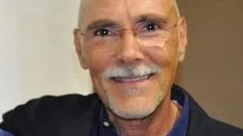 Daniele Falleri vince a Cefalù con "C'hai 5" a Santa Croce: intervista al regista
Daniele Falleri vince a Cefalù con "C'hai 5" a Santa Croce: intervista al regista
