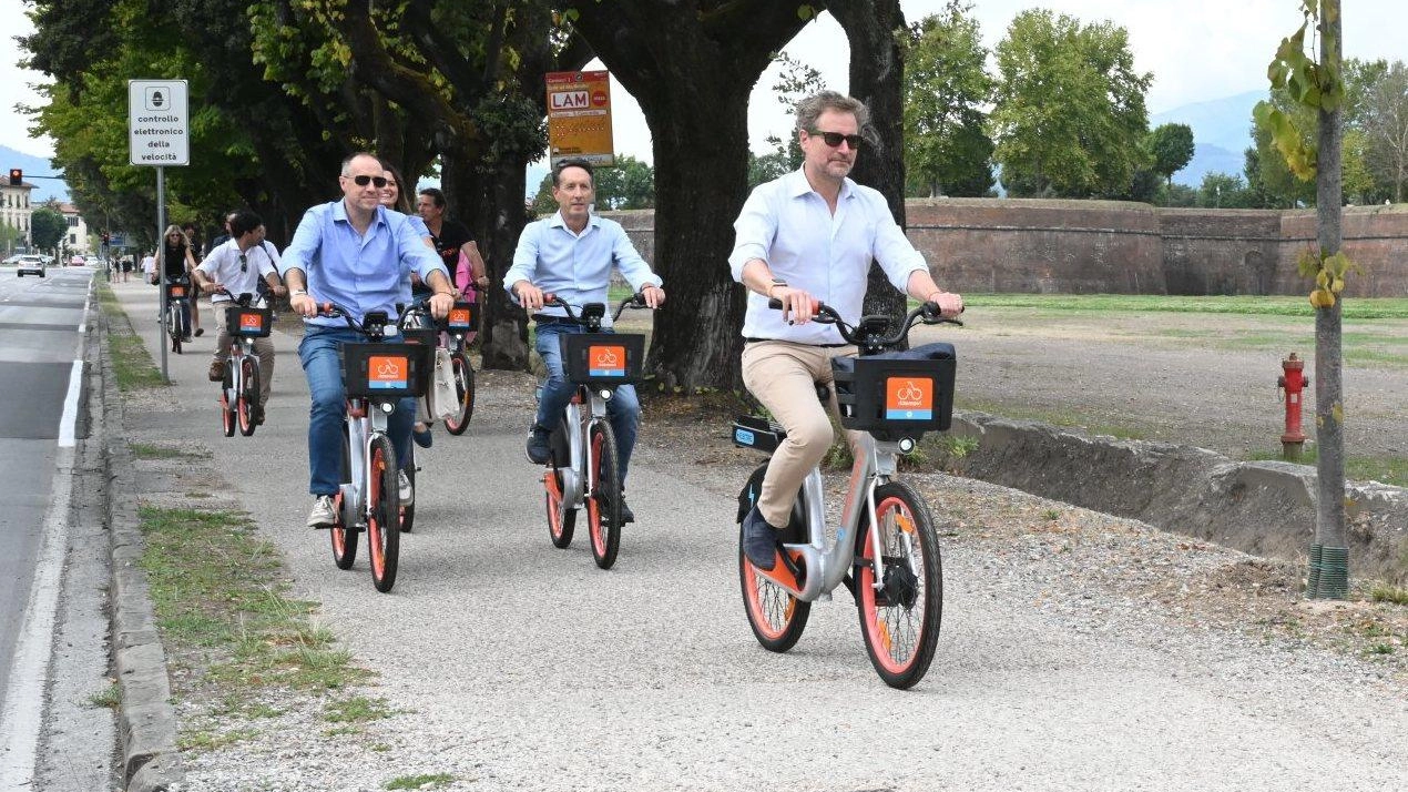 Svolta mobilità, si pedala sempre più. Con RideMovi arriva il bike sharing Svolta mobilità, si pedala sempre più. Con RideMovi arriva il bike sharing